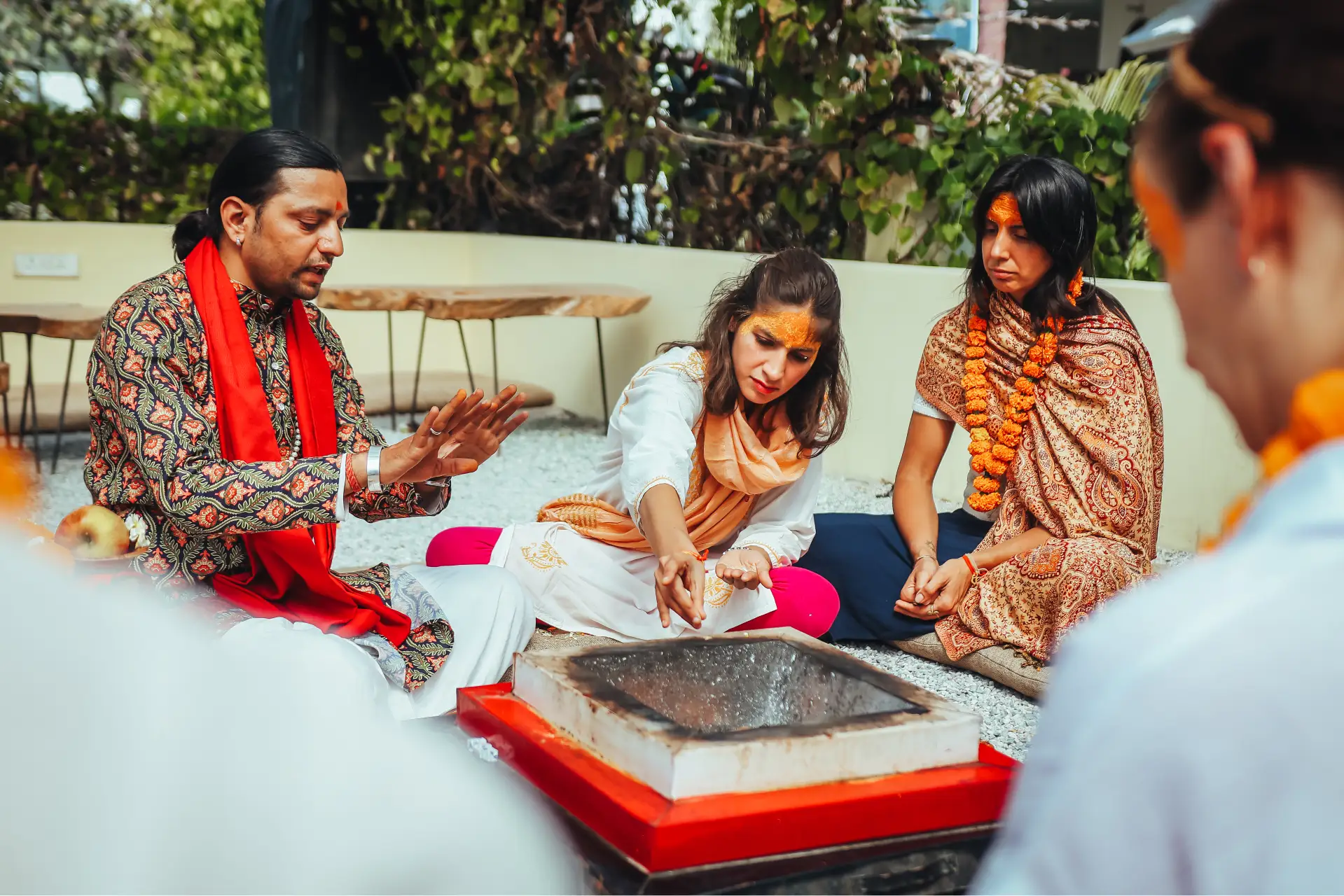 Students practising sound healing at Haritha Yogshala, Tapovan Rishikesh (photo 6)